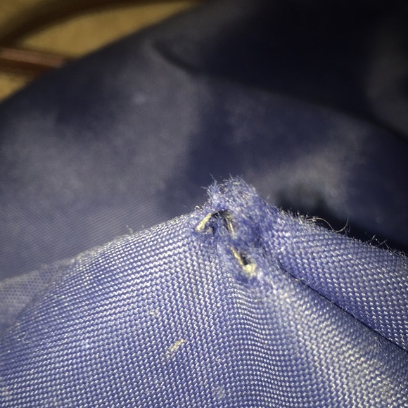 Reposhing Authentic Longchamp tote - Picture 8 of 10